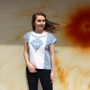 Vintage 1990's Linen Top With Button Back Detail